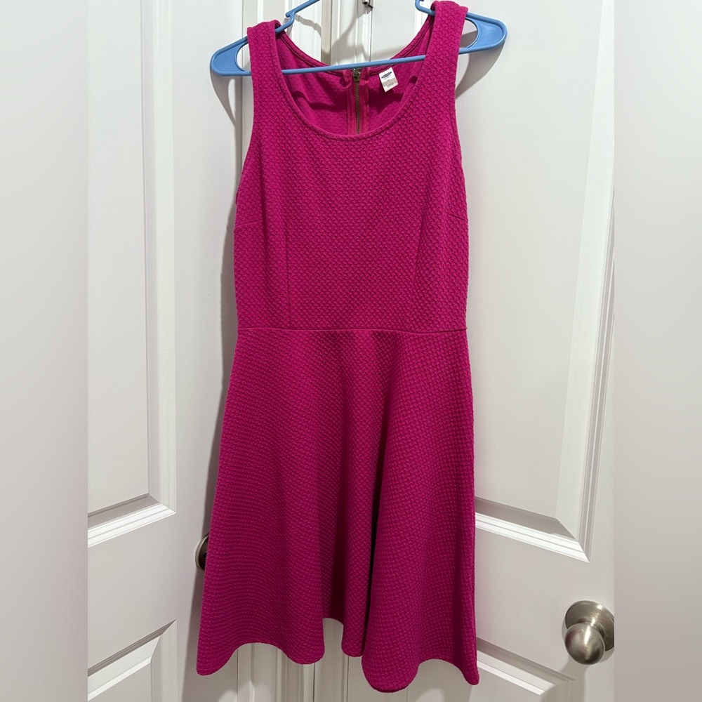 Old Navy Women's Dress in Vibrant Magenta